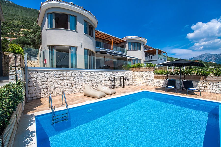 villa-maria-vasiliki-lefkada-lefkas-accommodation-private-pool-luxury.jpg