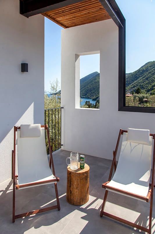 villa-theia-desimi-lefkada-greece-seating-options-1 - Αντιγραφή.jpg