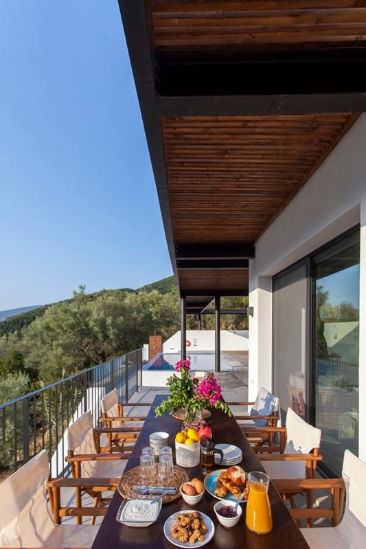 villa-theia-geni-lefkada-greece-outdoor-dining - Αντιγραφή.jpg