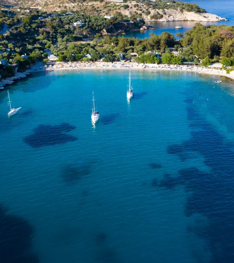 sail-boats-in-turquoise-water-in-thassos-greece-2021-08-28-18-45-26-utc (1)